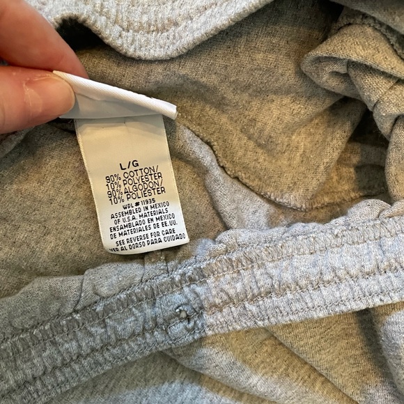 Simply For Sports Iowa Hawkeyes 🎉HP🎉 grey knit shorts size Large - Picture 6 of 6